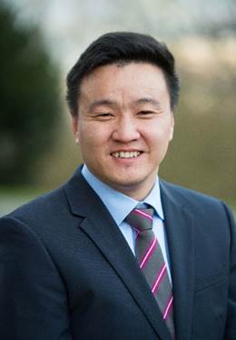 学校党委聘任刘健研究员为bat365官网登录入口特聘院长-bat365官网登录入口